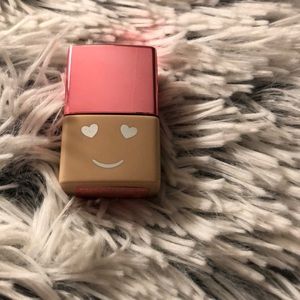 Mini benefit hello happy foundation